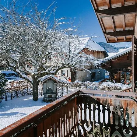 Les De Jean Jeanne - La Bornette Chalet *